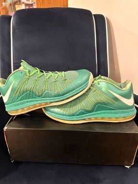 Nike Air Max LeBron X Low Easter Crystal Mint/Poison Green 579765-300 Men's
